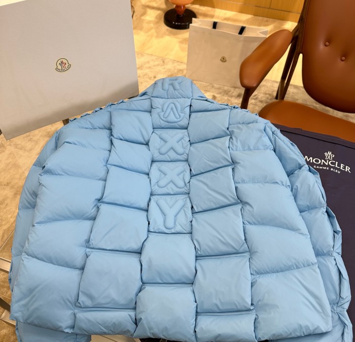 1:1 quality version Badge 3D Debossed Brand Logo Stand Collar Short Down Jacket 3 colors 29535616
