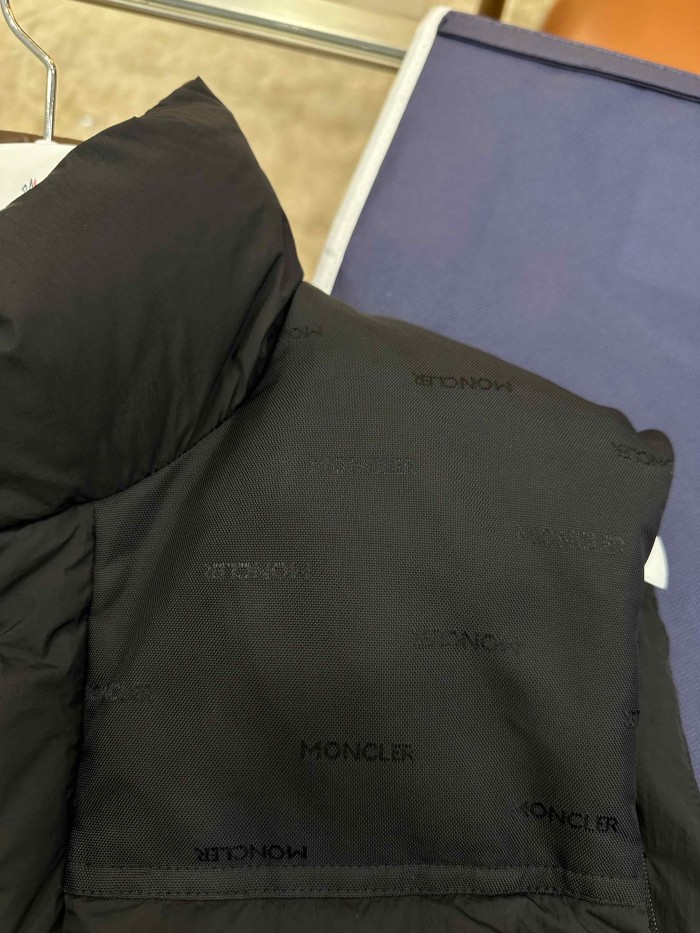 1:1 quality version Logo Detachable Sleeve Two Way Wear Stand Collar Down Jacket 2 colors 29535421