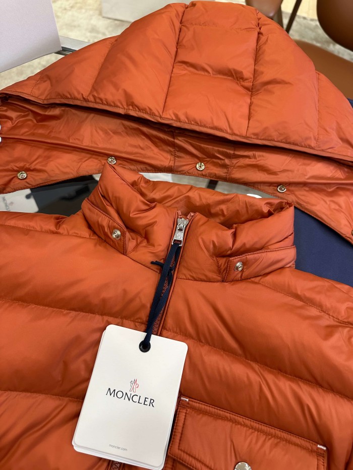 1:1 quality version Shiny Nylon Pocket Logo Detachable Hooded Down Jacket 4 colors 29535440