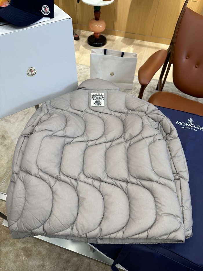 1:1 quality version Palm Tree Embroidery Badge Wave Quilted Stand Collar Down Jacket 2 colors 29535404