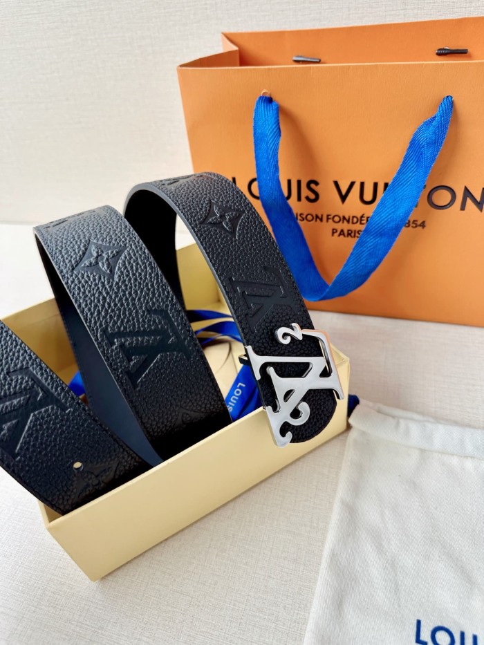 1:1 quality version LV Logo Buckle Strap Litchi Grain Embossed Belt 【Width 4.0 cm】3 colors 29543288