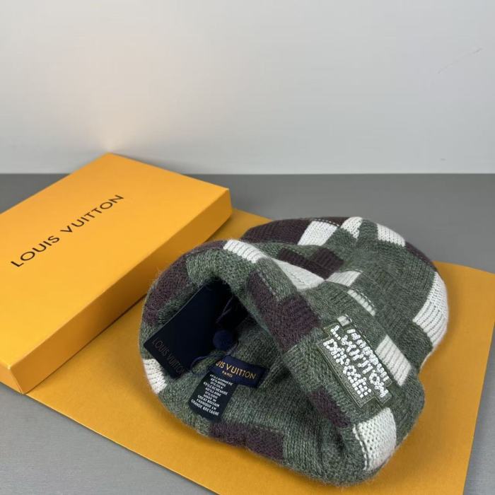1:1 quality version  Check Knit Cuff Rhinestone Logo Beanie 4 colors 29543745