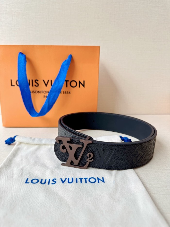 1:1 quality version LV Logo Buckle Strap Litchi Grain Embossed Belt 【Width 4.0 cm】3 colors 29543288