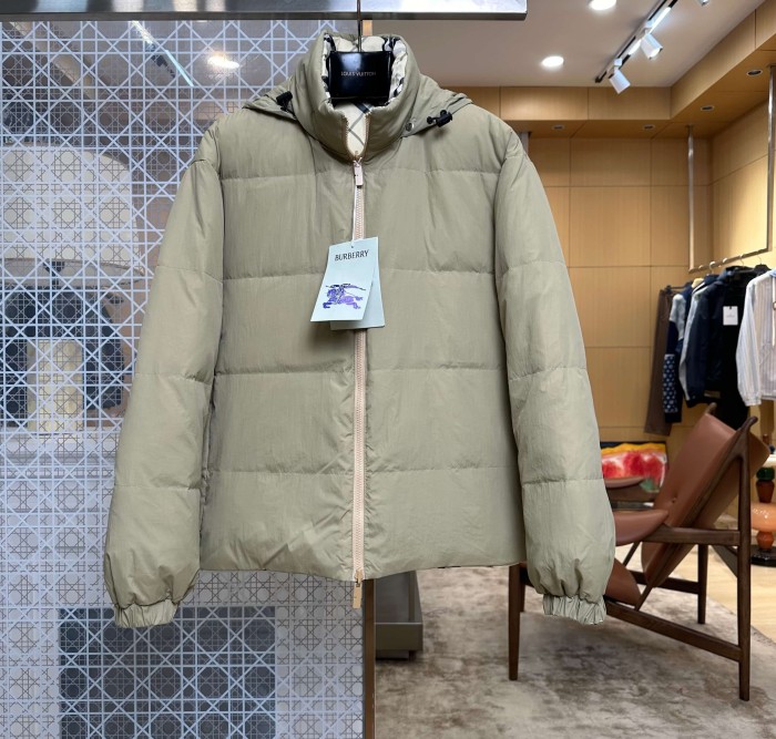 1:1 quality version Reversible Plaid Stand Collar Detachable Hood Down Jacket 29547932