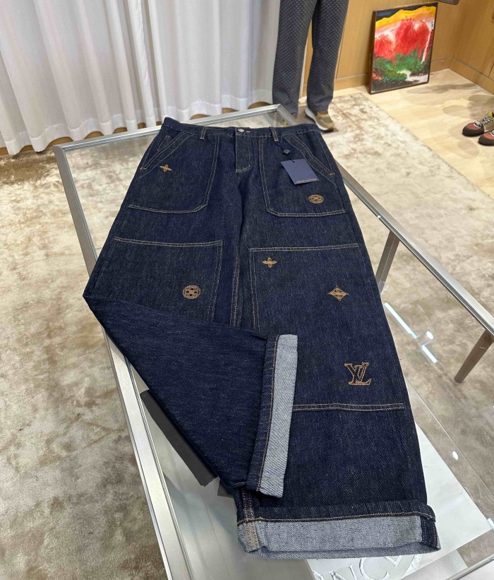 1:1 quality version Letter Four Leaf Flower Gold Thread Embroidery Lapel Denim Jacket & Jeans Set 29554228