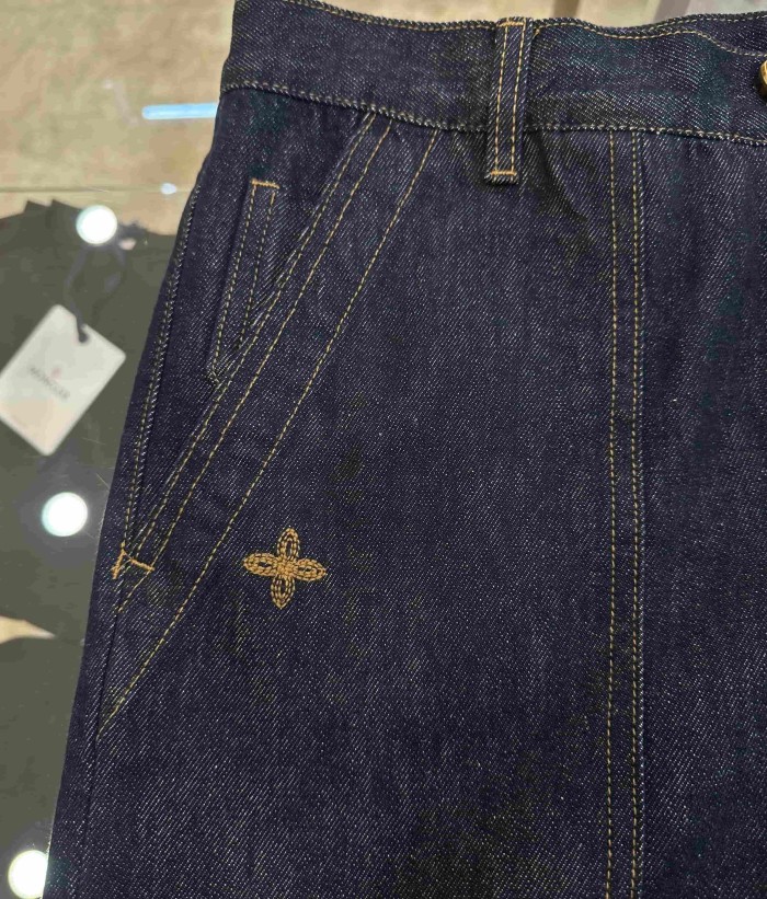 1:1 quality version Letter Four Leaf Flower Gold Thread Embroidery Lapel Denim Jacket & Jeans Set 29554228