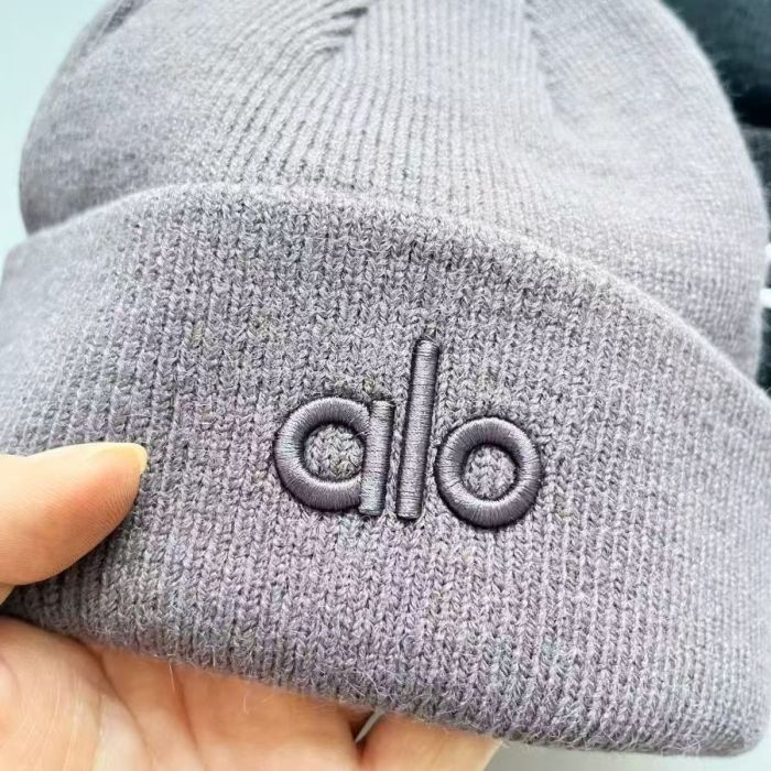 Logo Embroidery Cuffed Design Soft Unisex Knit Warm Beanie 12 colors 29567423