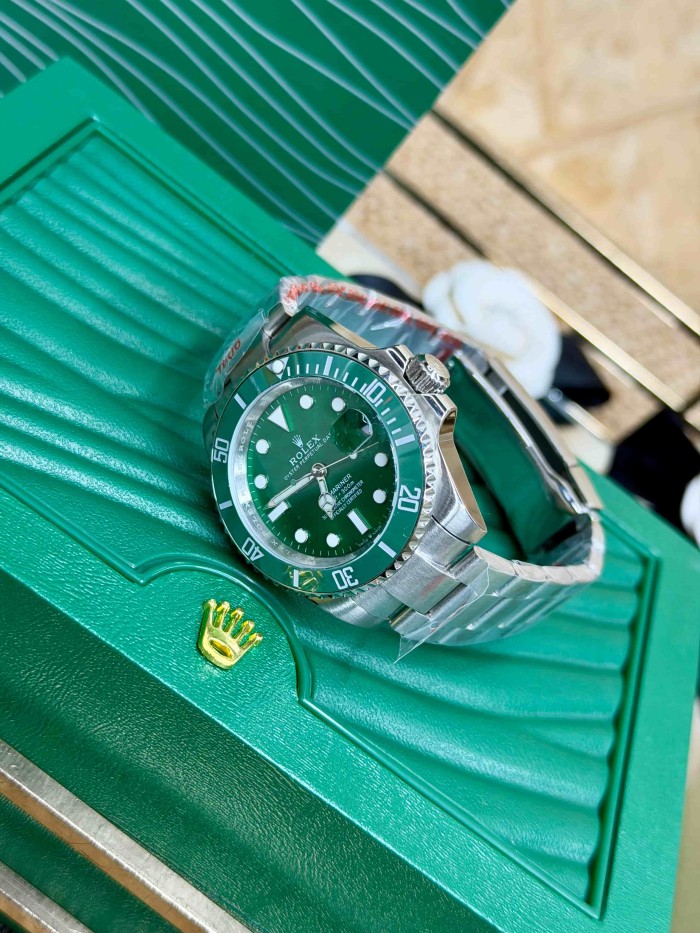 Green Dial Ceramic Bezel Stainless Steel Diving Watch【Dial diameter：40mm 】29569621