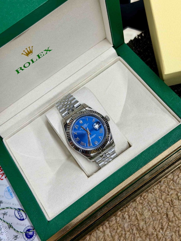 Blue Roman Dial Fluted Bezel Stainless Steel Calendar Wrist Watch【Dial diameter：40mm 】29569627
