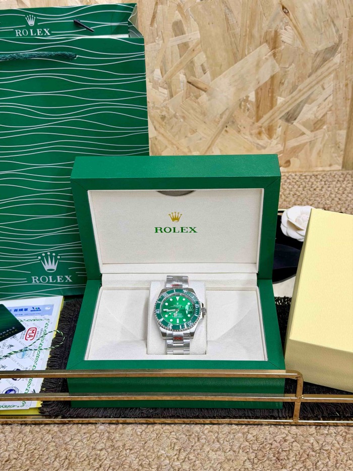 Green Dial Ceramic Bezel Stainless Steel Diving Watch【Dial diameter：40mm 】29569621