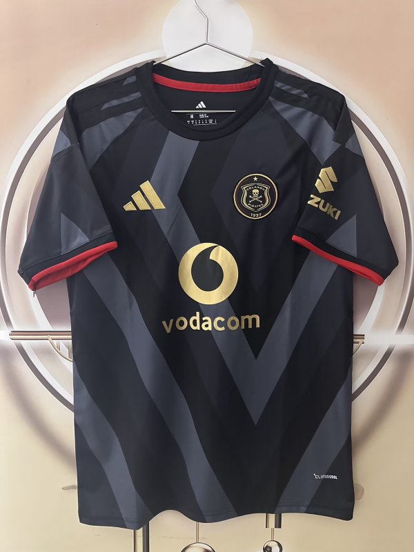 26-27 Orlando Pirates Home Fans Soccer Jersey