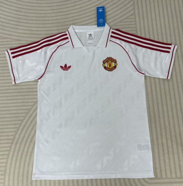 26-27 Man Utd White Special Edition Training shirts