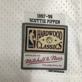 1998 BULLS PIPPEN #33 White Retro Top Quality Hot Pressing NBA Jersey