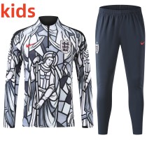 26-27 England High Quality Kids Half Pull Tracksuit 26-27 England High Quality Kids Half Pull Tracksuit