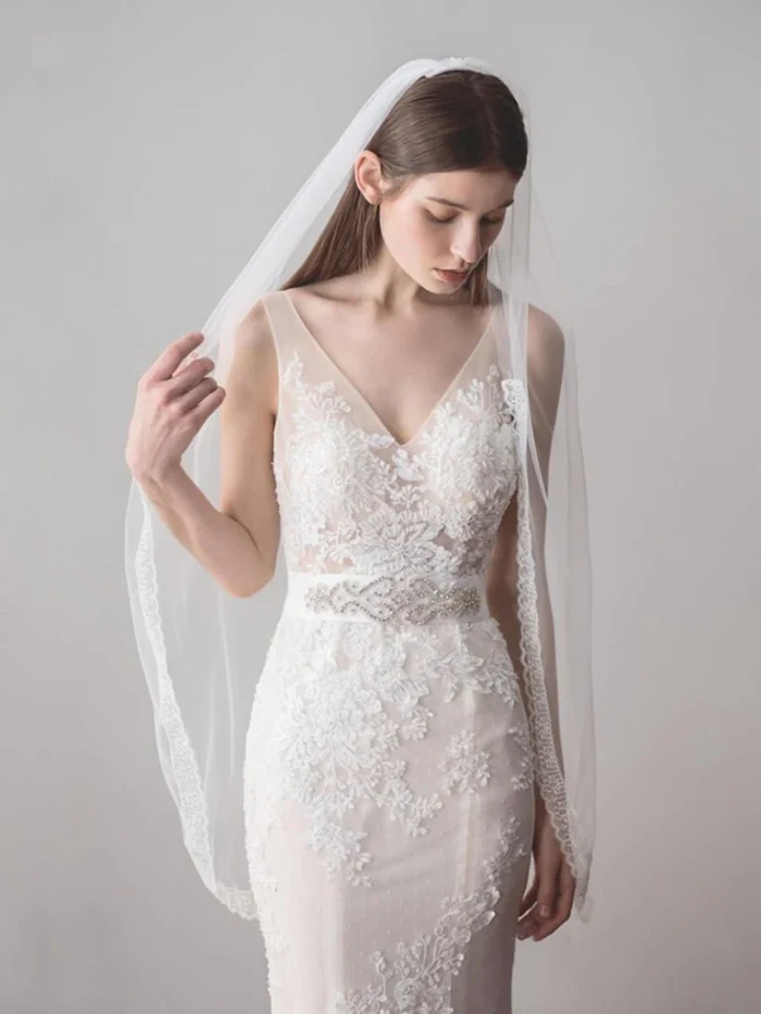Ivory Tulle Wedding Veils One Layer Bridal Veil with Lace Hem