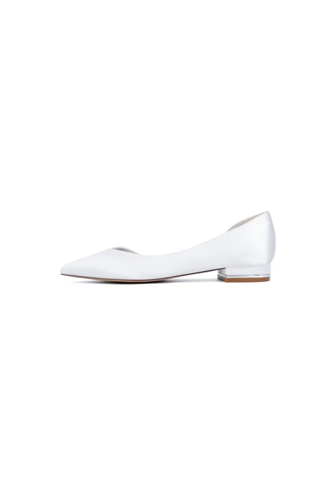 Ivory Flat Shoes with a Sleek Design