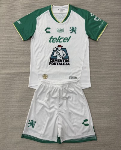 26-27 Leon Away Adult Suit