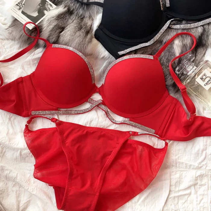 Alluring Classic Rhinestone Bra Set