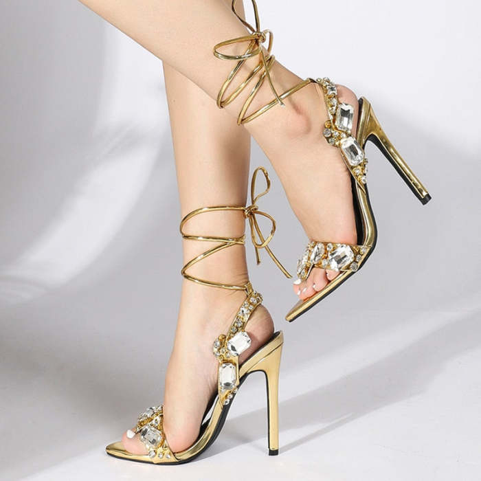 A Never-Ending Maze Pump Sandals