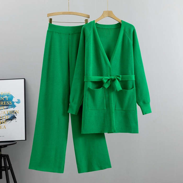 A Little Step Forward Pant Set