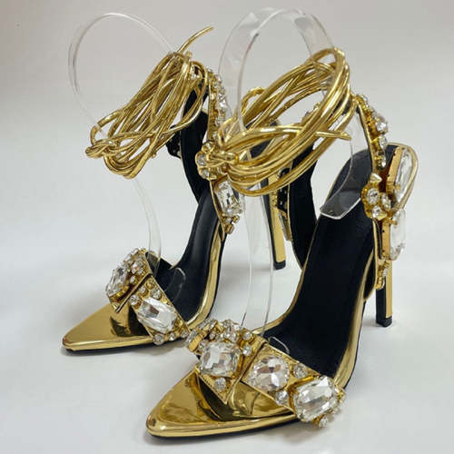 A Never-Ending Maze Pump Sandals