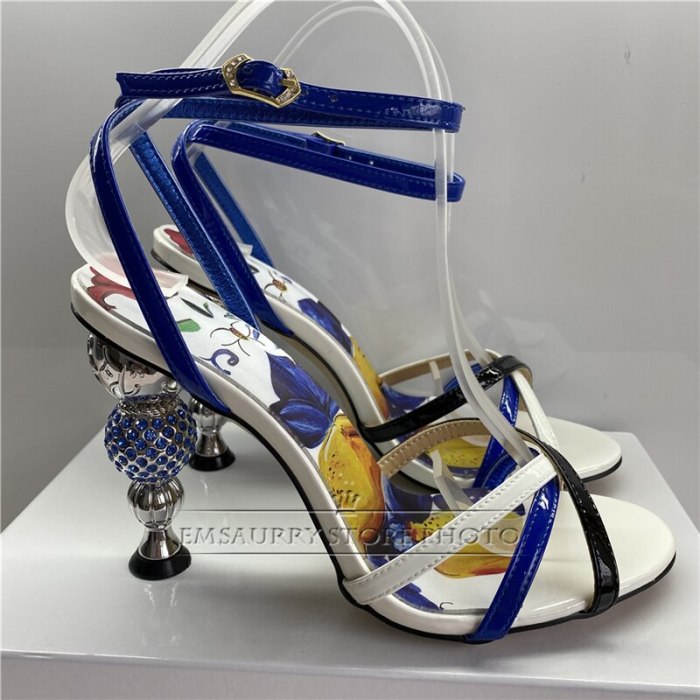 A Strange Scene Pump Sandals