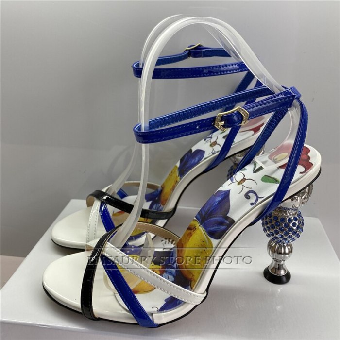 A Strange Scene Pump Sandals