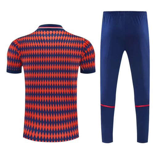 26-27  Bayern Short shirts and Long trousers Suit (圆领)