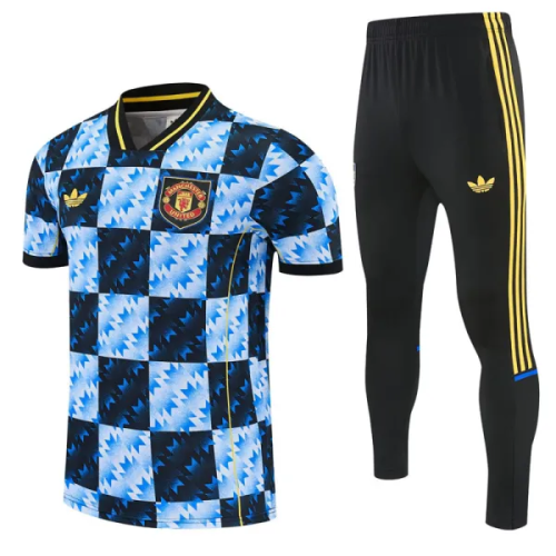 26-27 Man Utd  Short shirts and Long trousers Suit (圆领)