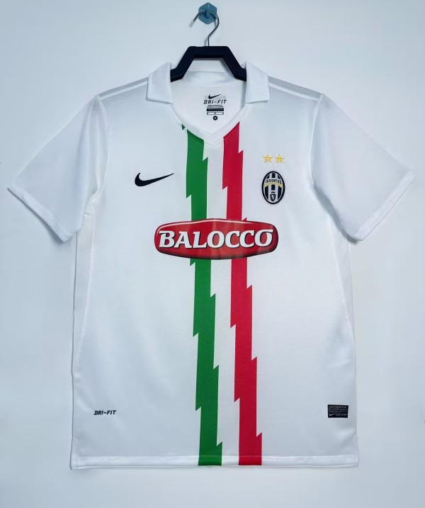 2010-2011 JUV Away Retro Soccer Jersey