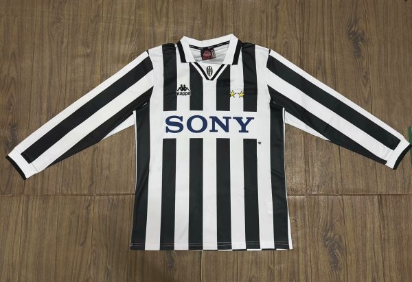 1995-1996 JUV Home Long Sleeve Retro Soccer Jersey