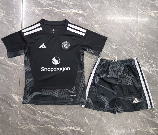 26-27 Man Utd Black Goalkeeper Kids Soccer Jersey