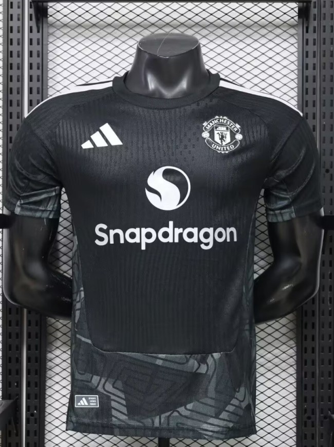 26-27 Man Utd Black Goalkeeper Player Version Soccer Jersey