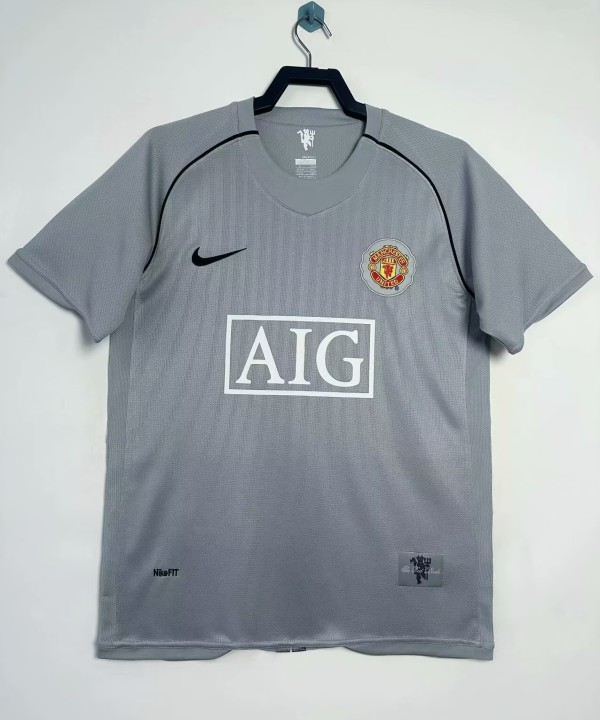 2007-2008 Man Utd Goalkeeper Retro Soccer Jersey