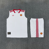 26-27 Man Utd High Quality Tank Top And Shorts Suit