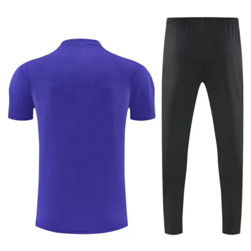 26-27 Man Utd  Short shirts and Long trousers Suit (圆领)