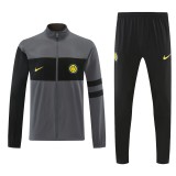 26-27   INT High Quality Windbreaker Suit