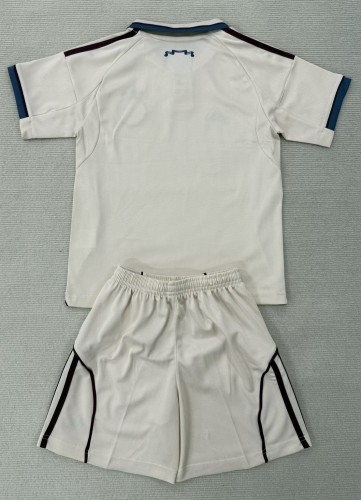 25-26 Aja× Third Adult Suit