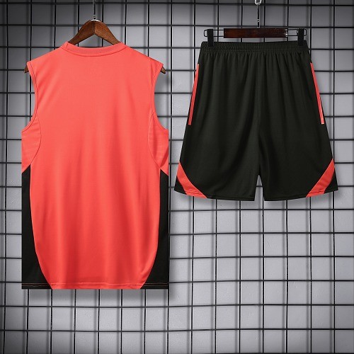 26-27  Bayern High quality Tank Top And Shorts Suit