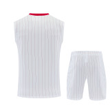 26-27 Man Utd High Quality Tank Top And Shorts Suit