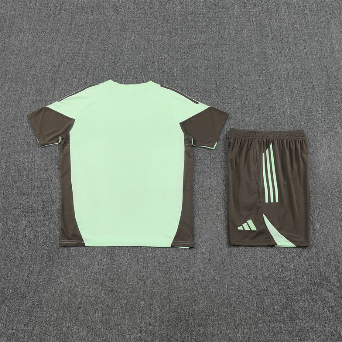 25/26 Real Madrid Short sleeve Adult training suit light green