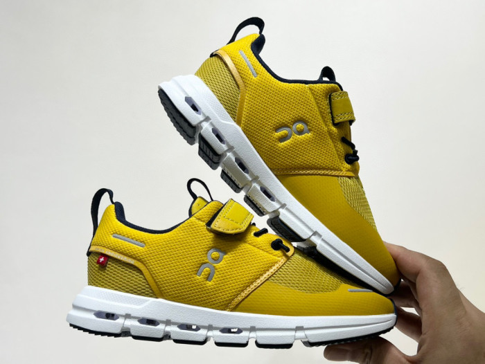 ON kids shoes