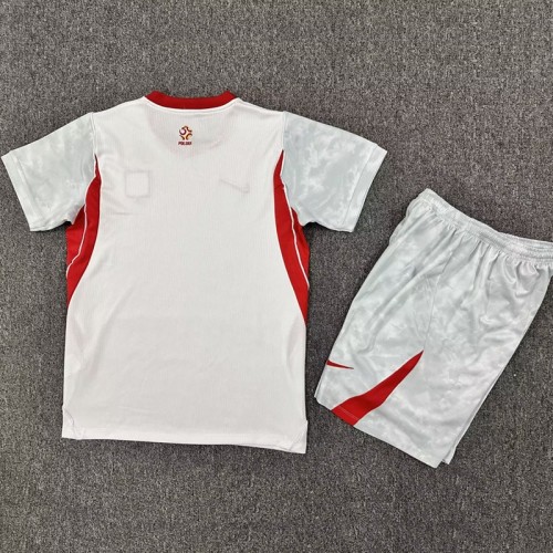 26/27 Poland home kids kit