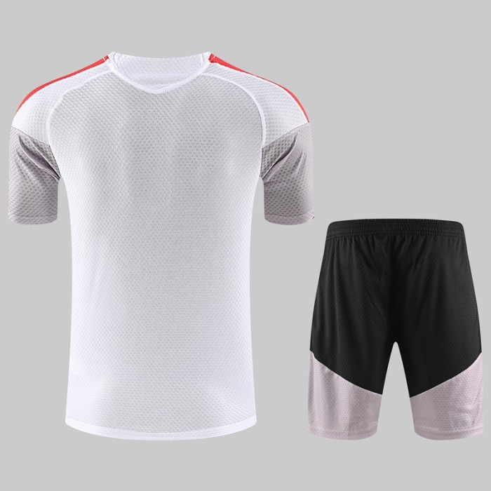 26/27 Liverpool Short sleeve training suit white