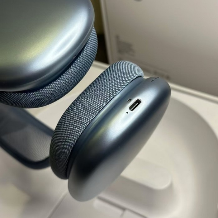 Air Pods Max Gen 2