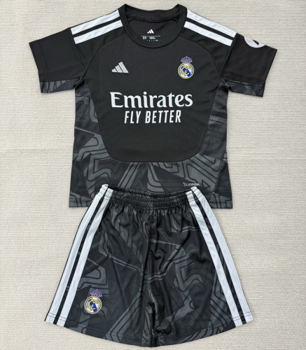 26/27 Real Madrid goalkeeper Adult Set black