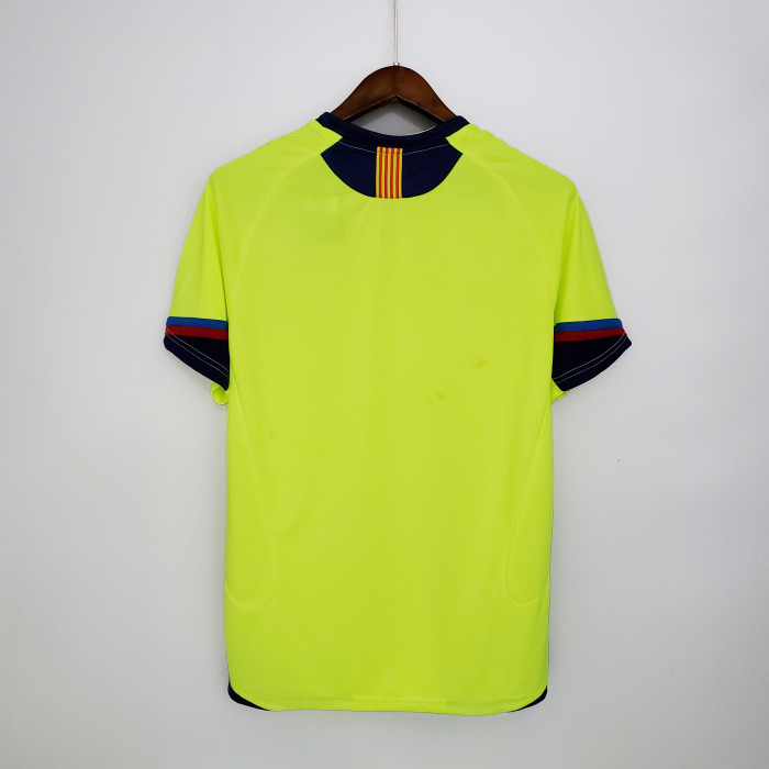 Retro Barcelona 05/06 away