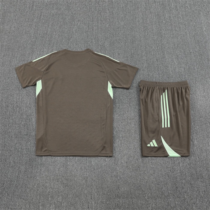25/26 Real Madrid Short sleeve Adult training suit dark green