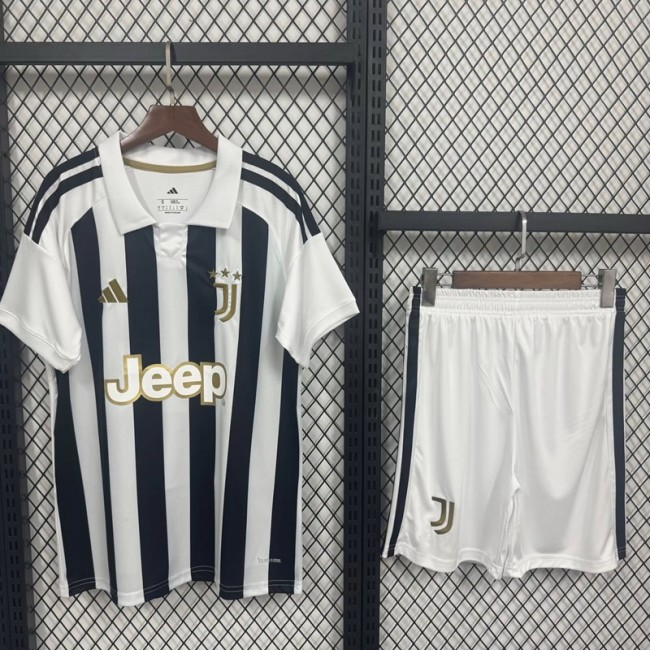 26/27 Juventus home Adult set