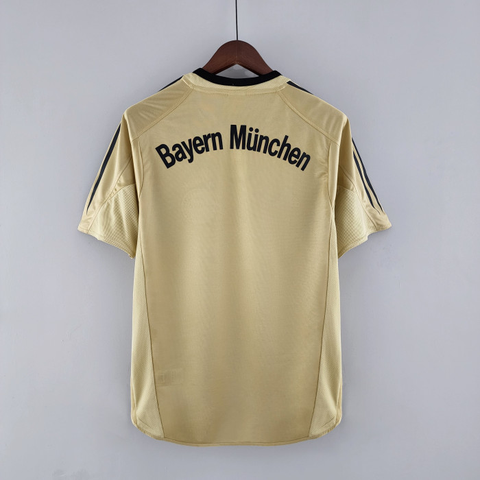 Retro 04/05 Bayern Munich away